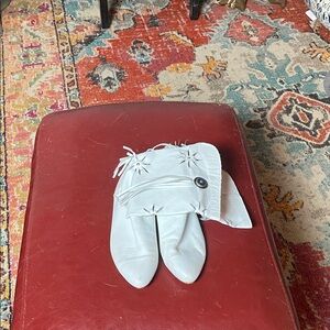 FLINGS White LEATHER Cutout Boots, Size 8